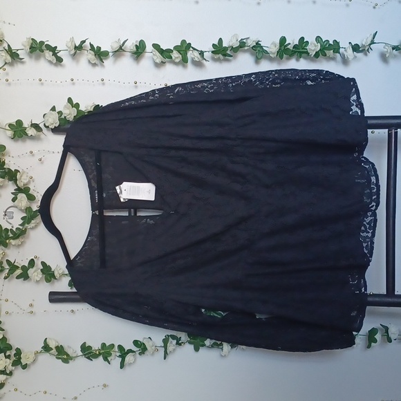 TORRID PEPLUM LACE PUFF SLEEVE TOP - Picture 1 of 8